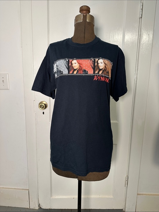 Gildan Tops - Vintage 90s Wynona Wy Tour Shirt Gildan Black Short-Sleeve Graphic Tee medium